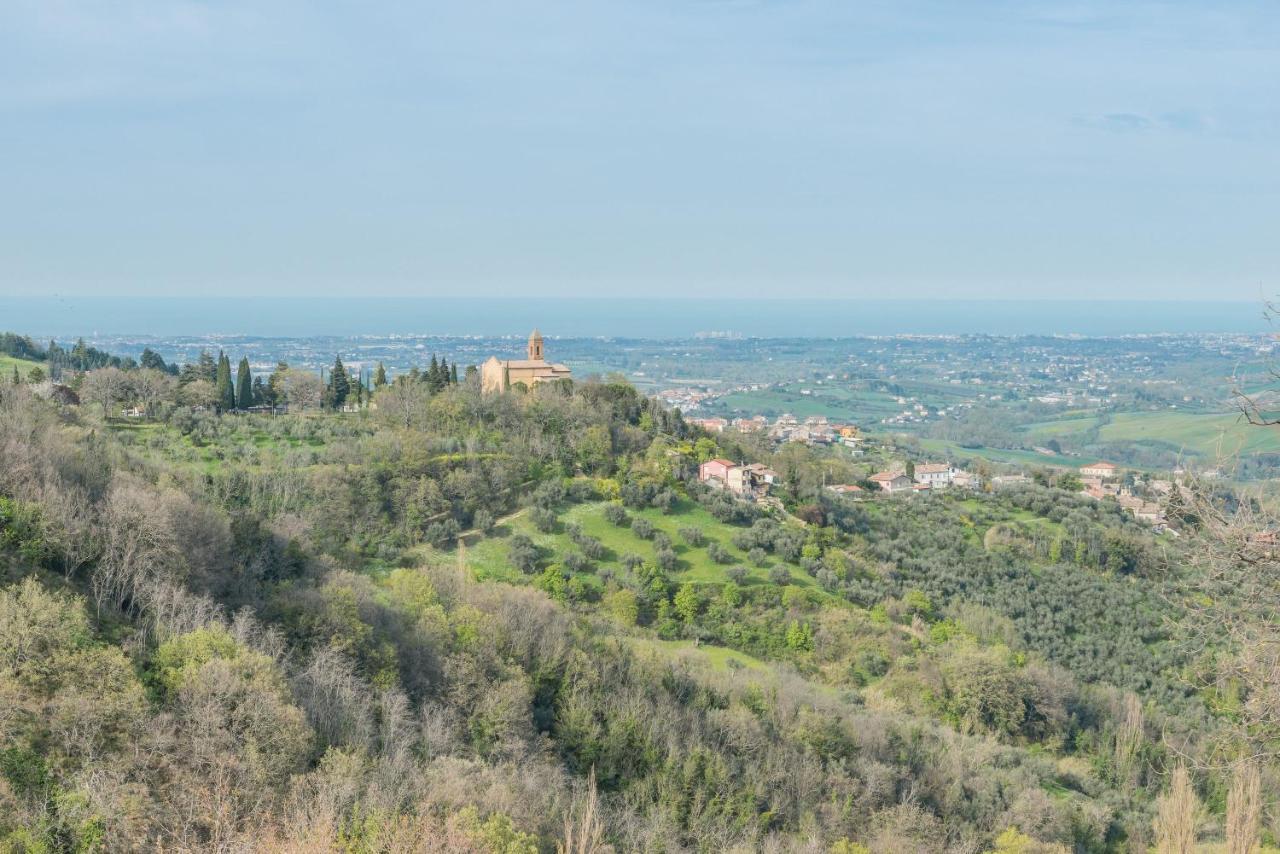 La Nocciola By Posarellivillas Cerreto Castello Esterno foto